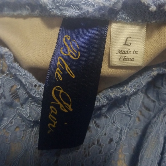 Lace top Blue Rain Collection - Picture 5 of 5